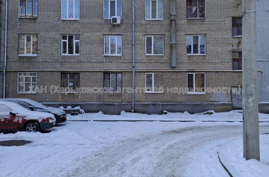 Продам квартиру, Александровский просп. , 87 , 1 кім., 30.70 м², советский ремонт 