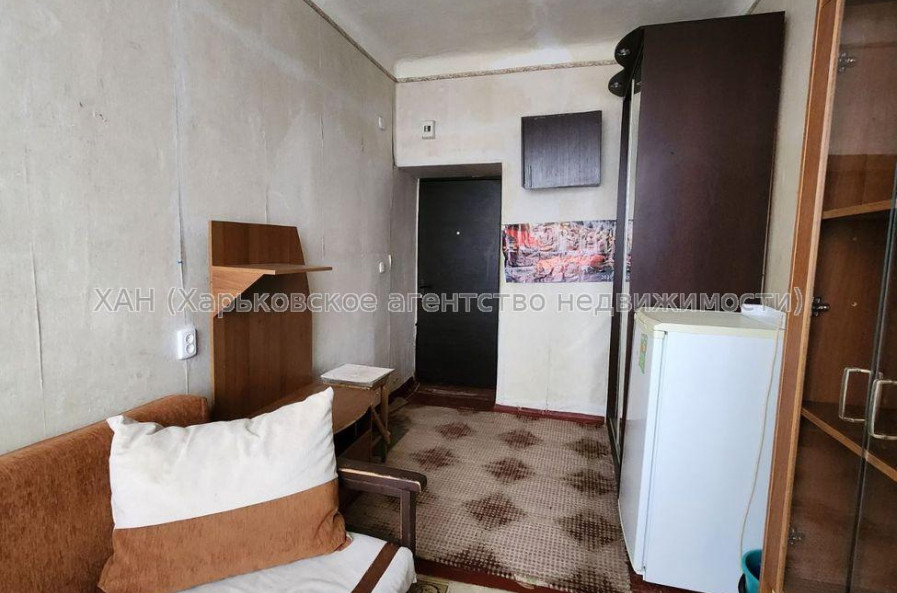 Продам квартиру, Мира ул. , 2 кім., 32 м², косметический ремонт 