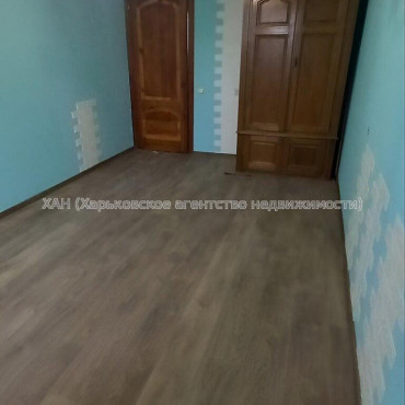 Продам квартиру, Непокоренных ул. , 3  ком., 65 м², косметический ремонт 