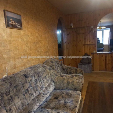 Продам квартиру, Непокоренных ул. , 3  ком., 65 м², косметический ремонт 