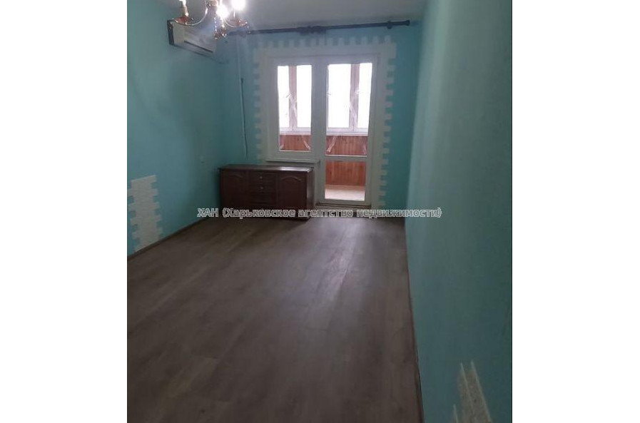 Продам квартиру, Непокоренных ул. , 3  ком., 65 м², косметический ремонт 