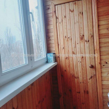 Продам квартиру, Непокоренных ул. , 3  ком., 65 м², косметический ремонт 