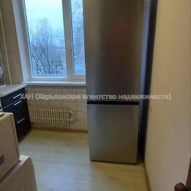 Продам квартиру, Непокоренных ул. , 3 кім., 65 м², косметический ремонт