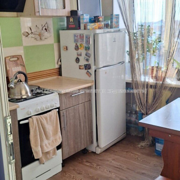 Продам квартиру, Ашхабадская ул. , 2 кім., 37 м², евроремонт 