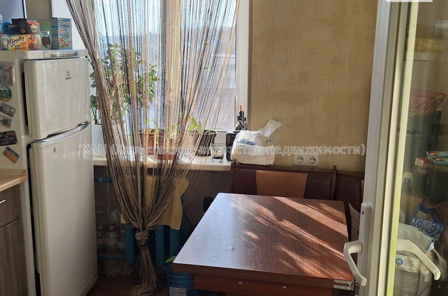 Продам квартиру, Ашхабадская ул. , 2  ком., 37 м², евроремонт 
