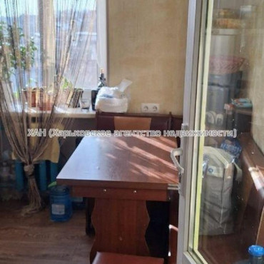 Продам квартиру, Ашхабадская ул. , 2 кім., 37 м², евроремонт 