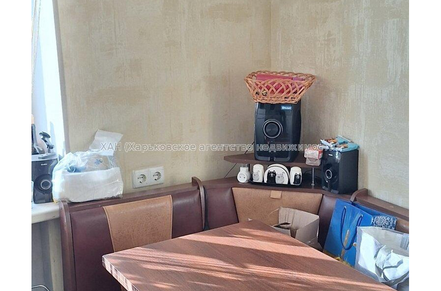 Продам квартиру, Ашхабадская ул. , 2  ком., 37 м², евроремонт 