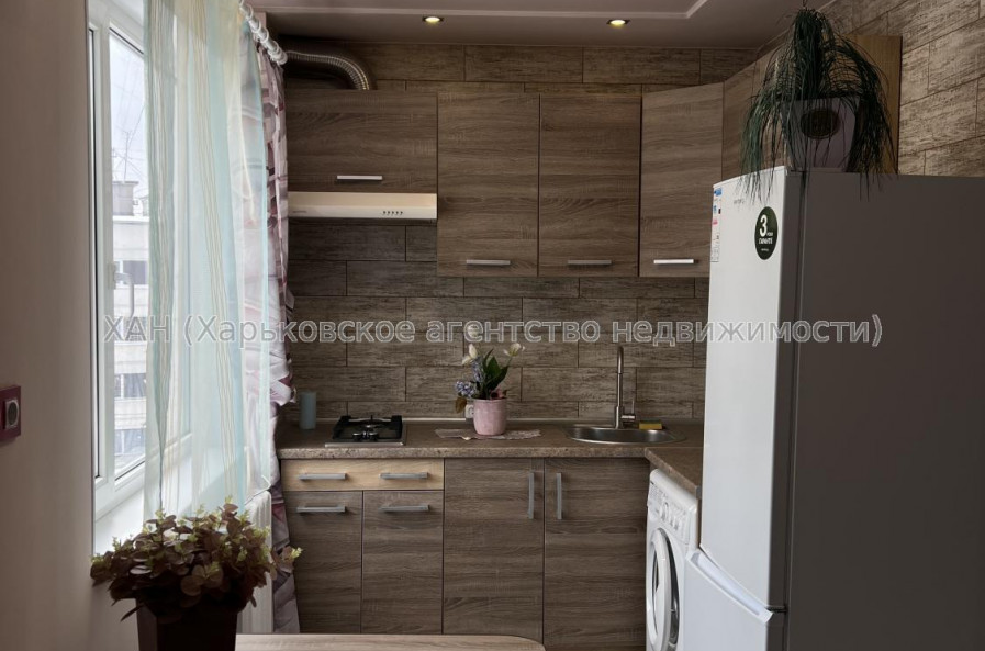 Сдам квартиру, 23 Августа ул. , 51Б , 1  ком., 31 м², капитальный ремонт 
