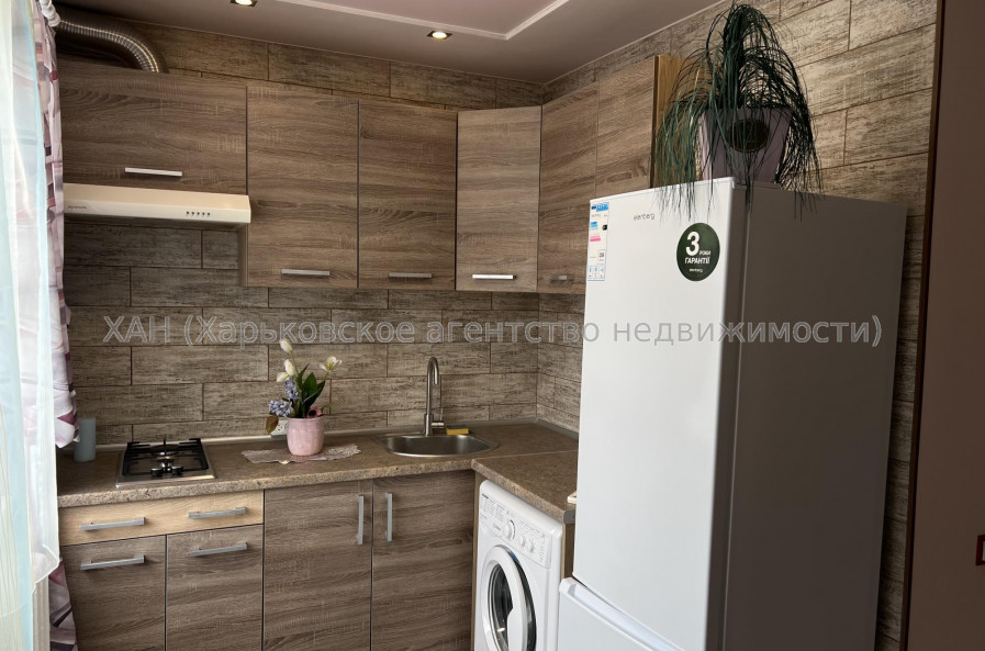 Сдам квартиру, 23 Августа ул. , 51Б , 1  ком., 31 м², капитальный ремонт 