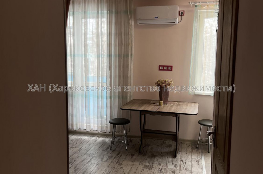 Сдам квартиру, 23 Августа ул. , 51Б , 1  ком., 31 м², капитальный ремонт 
