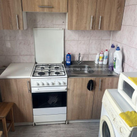 Продам квартиру, Полтавский Шлях ул. , 188/12 , 3  ком., 64 м², советский ремонт