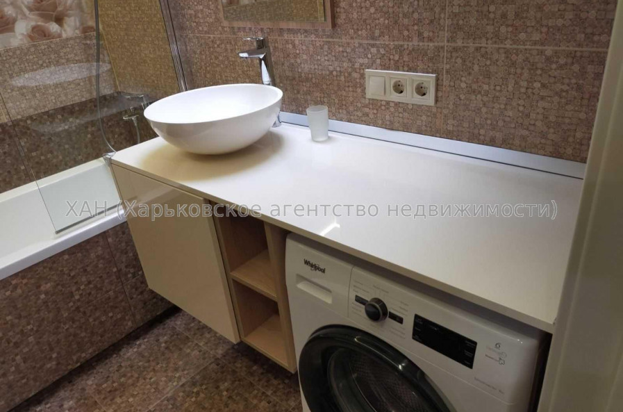 Продам квартиру, Елизаветинская ул. , 2 кім., 42 м², евроремонт 