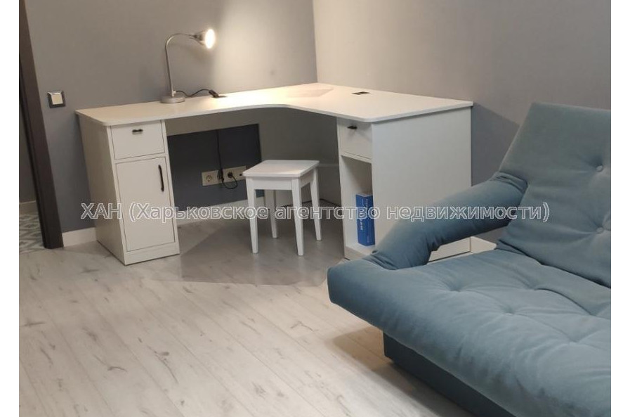 Продам квартиру, Павловская площ. , 5 , 2  ком., 60 м², евроремонт 