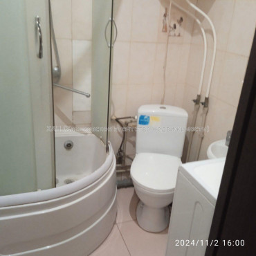 Продам квартиру, Камышева ул. , 3  ком., 55 м², советский ремонт 