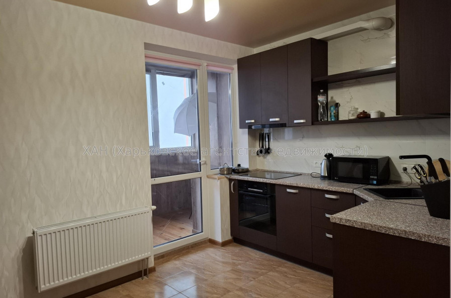 Продам квартиру, Героев Харькова просп. , 2 кім., 68.10 м², евроремонт 