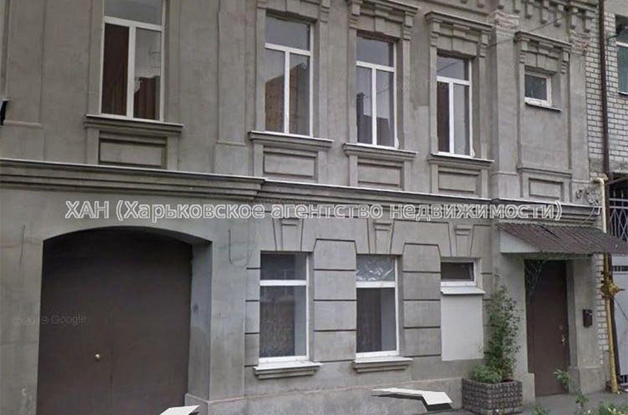 Продам дом, Георгия Тарасенко ул. , 180 м², 6 сот., косметический ремонт 