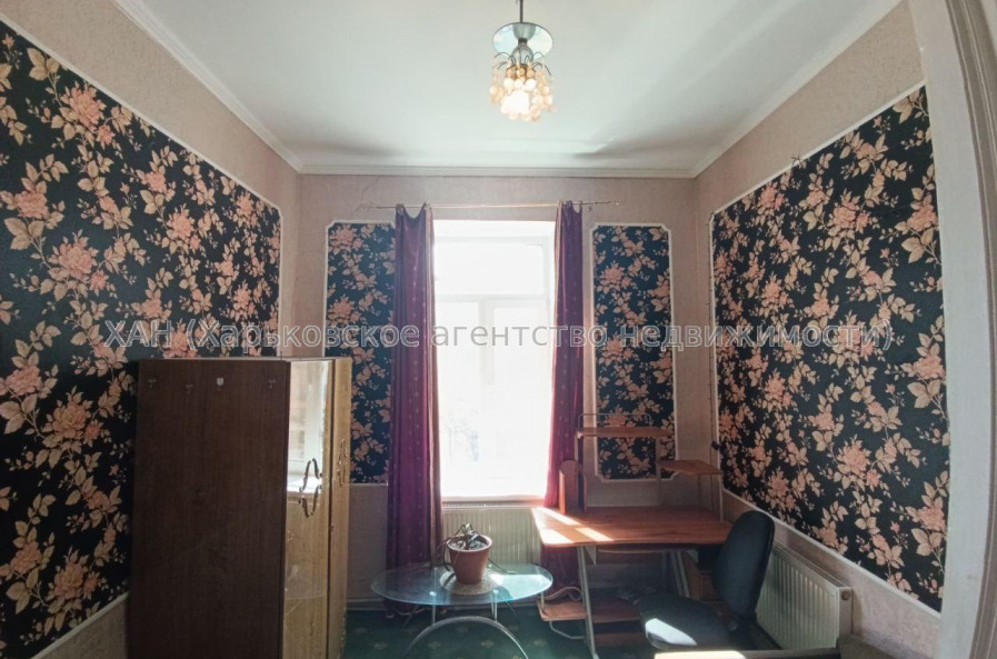 Продам будинок, Георгия Тарасенко ул. , 180 м², 6 соток, косметический ремонт 