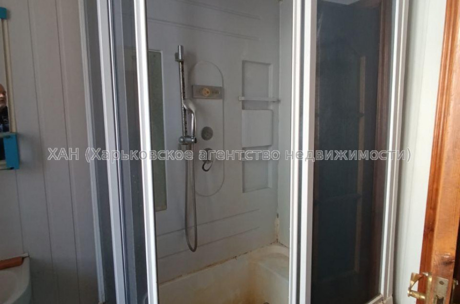 Продам будинок, Георгия Тарасенко ул. , 180 м², 6 соток, косметический ремонт 