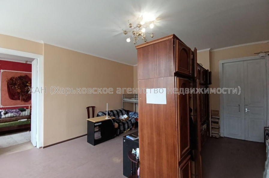 Продам будинок, Георгия Тарасенко ул. , 180 м², 6 соток, косметический ремонт 