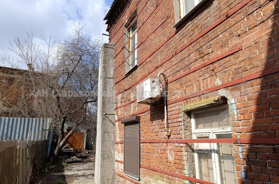 Продам будинок, Георгия Тарасенко ул. , 180 м², 6 соток, косметический ремонт 