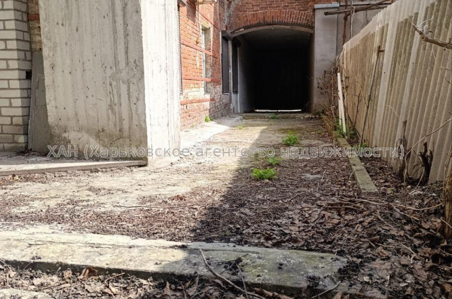 Продам будинок, Георгия Тарасенко ул. , 180 м², 6 соток, косметический ремонт 