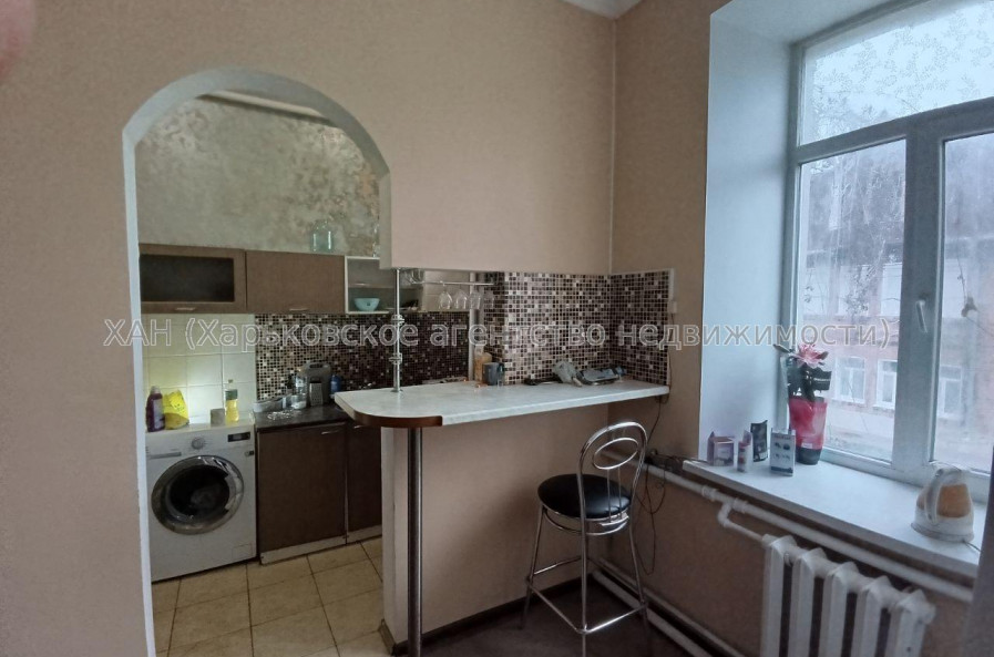 Продам будинок, Георгия Тарасенко ул. , 180 м², 6 соток, косметический ремонт 