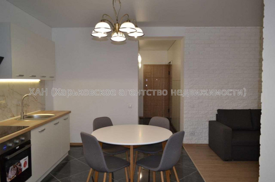 Продам квартиру, 2 кім., 48 м², евроремонт 