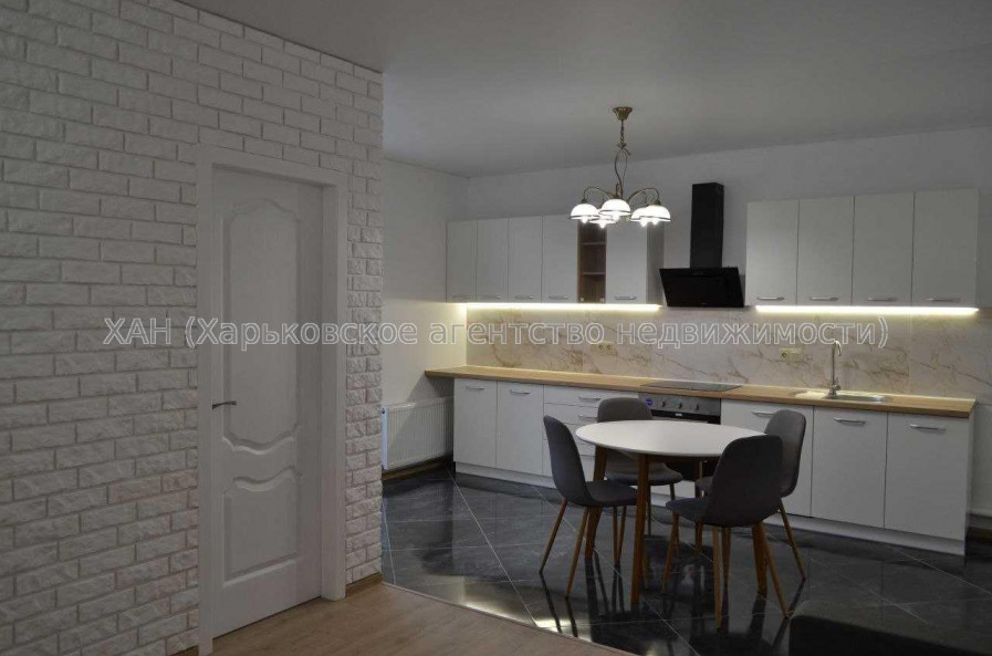 Продам квартиру, 2 кім., 48 м², евроремонт 