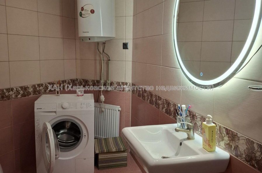 Продам квартиру, Тракторостроителей просп. , 2  ком., 53 м², капитальный ремонт 