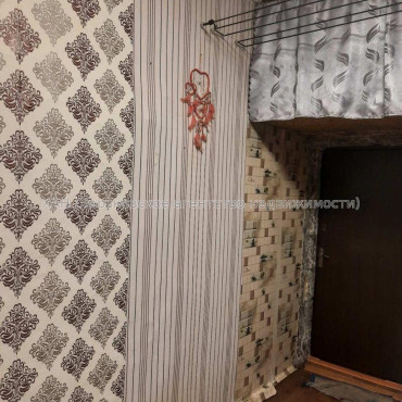 Продам квартиру, Индустриальный просп. , 1 кім., 14 м², косметический ремонт 