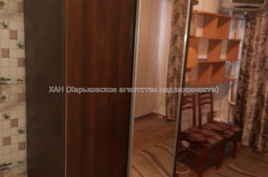 Продам квартиру, Индустриальный просп. , 1  ком., 14 м², косметический ремонт 