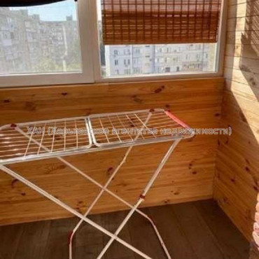 Продам квартиру, Непокоренных ул. , 3 кім., 61 м², косметический ремонт 