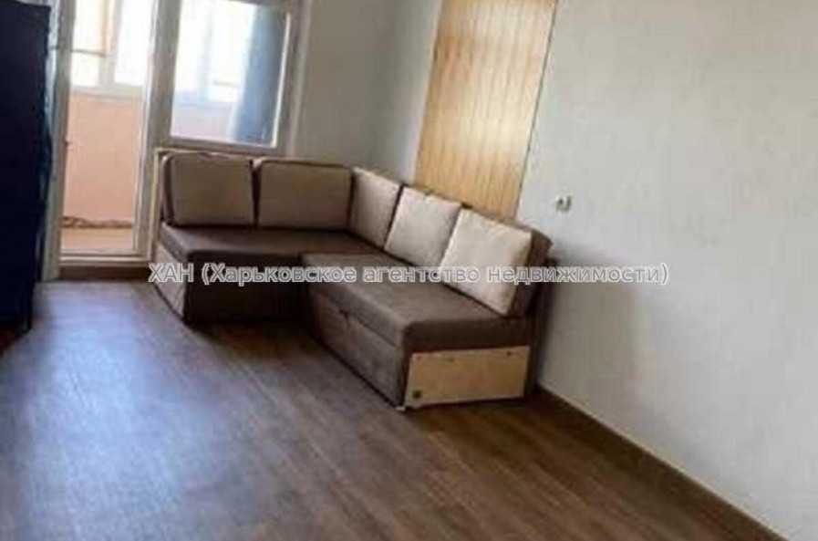 Продам квартиру, Непокоренных ул. , 3 кім., 63 м², косметический ремонт 