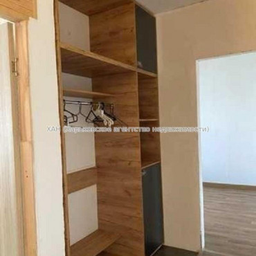 Продам квартиру, Непокоренных ул. , 3 кім., 63 м², косметический ремонт 