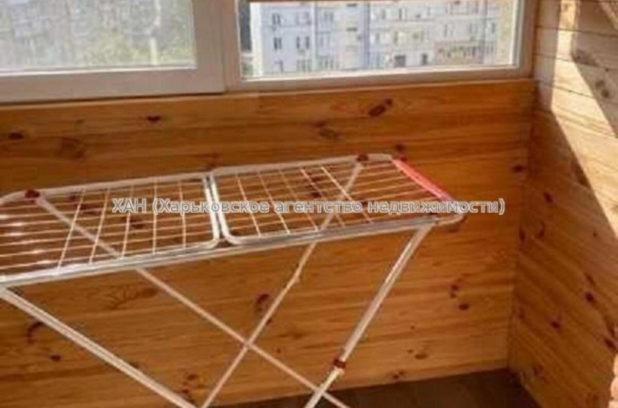Продам квартиру, Непокоренных ул. , 3 кім., 63 м², косметический ремонт 