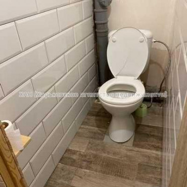 Продам квартиру, Непокоренных ул. , 3 кім., 61 м², косметический ремонт 