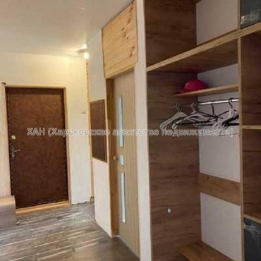 Продам квартиру, Непокоренных ул. , 3 кім., 61 м², косметический ремонт 