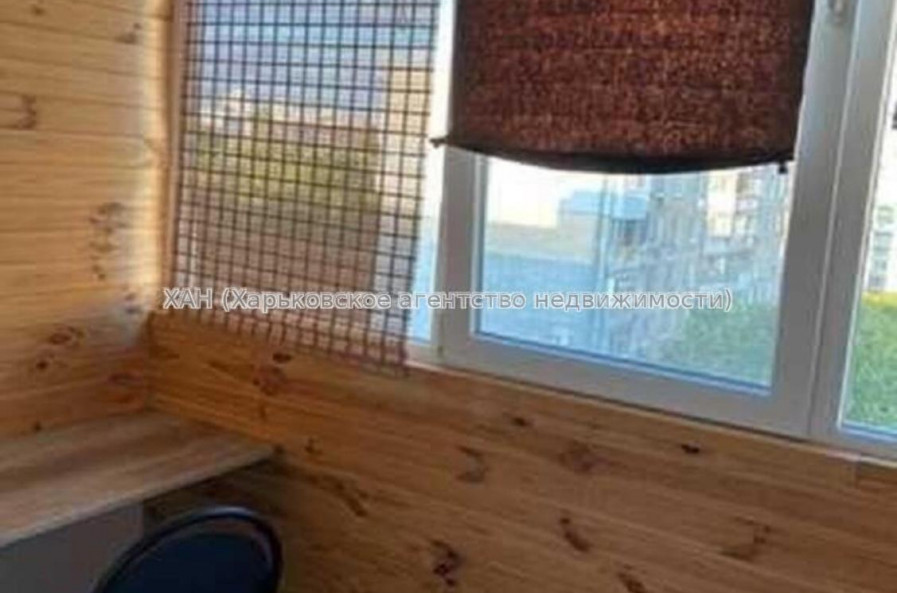 Продам квартиру, Непокоренных ул. , 3 кім., 63 м², косметический ремонт 