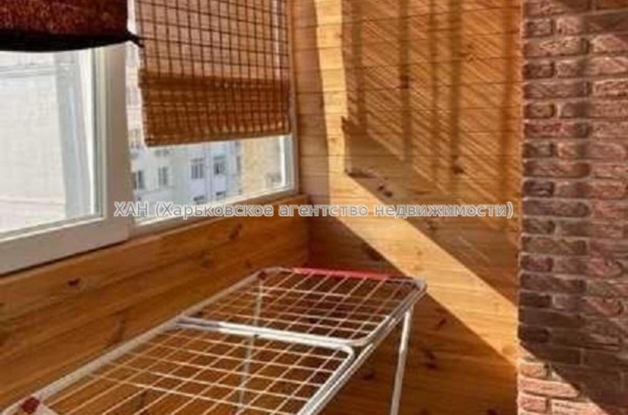 Продам квартиру, Непокоренных ул. , 3 кім., 63 м², косметический ремонт 