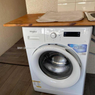 Продам квартиру, Непокоренных ул. , 3 кім., 63 м², косметический ремонт 