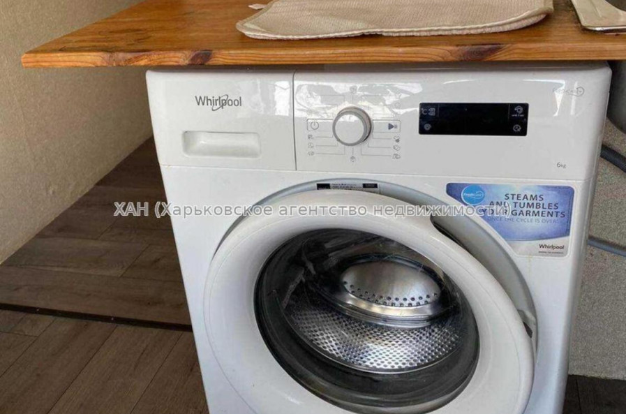 Продам квартиру, Непокоренных ул. , 3 кім., 63 м², косметический ремонт 