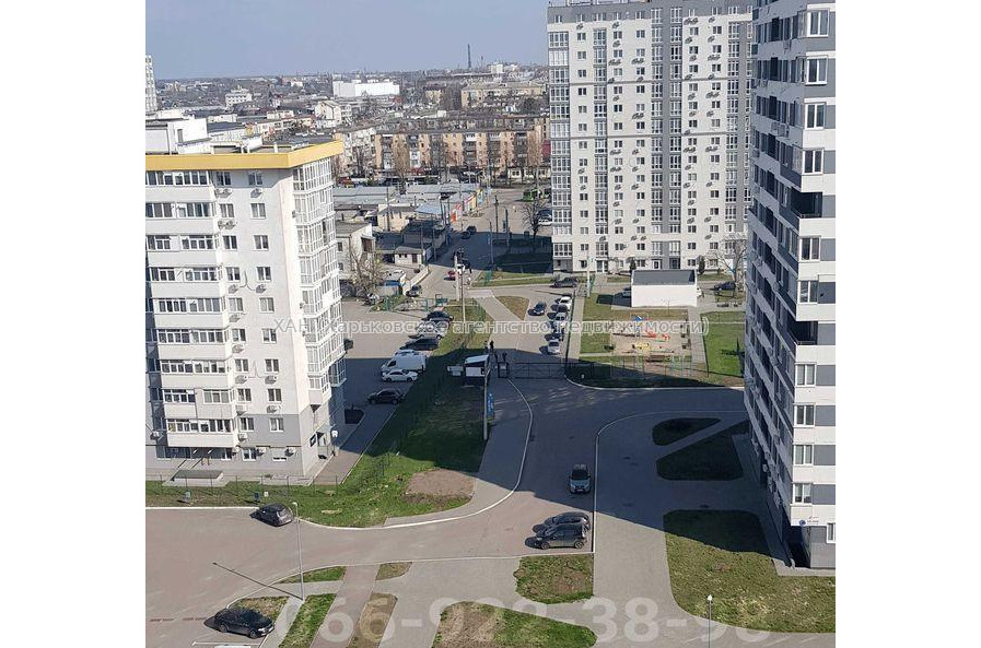 Продам квартиру, Героев Харькова просп. , 3 кім., 94.30 м², без внутренних работ 