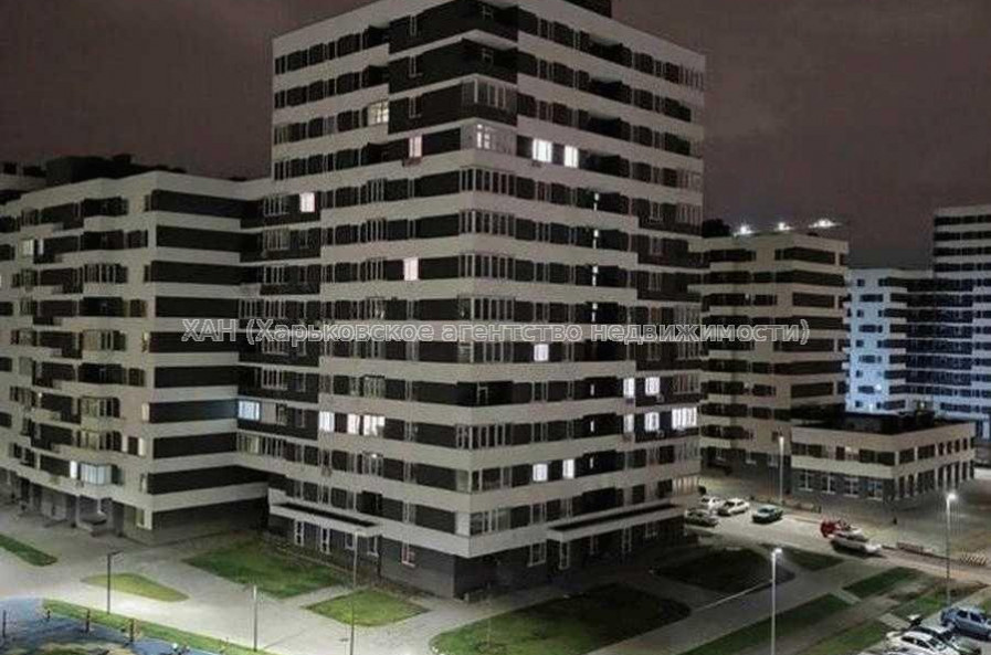 Продам квартиру, Героев Харькова просп. , 3 кім., 94.30 м², без внутренних работ 