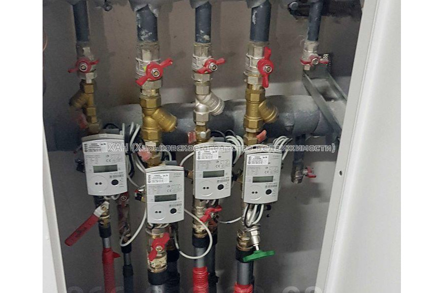 Продам квартиру, Героев Харькова просп. , 3 кім., 94.30 м², без внутренних работ 