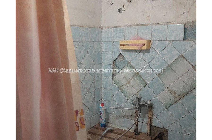 Продам квартиру, Михаила Комарова ул. , 2  ком., 50 м², без ремонта 