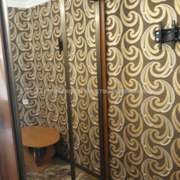 Продам квартиру, Зерновой пер. , 2 кім., 30 м², косметический ремонт 