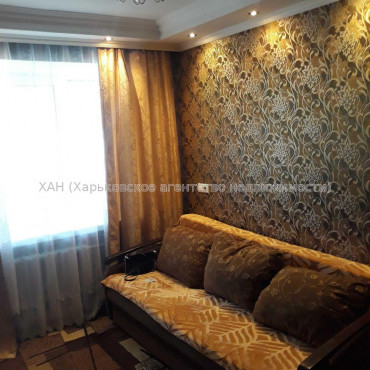 Продам квартиру, Зерновой пер. , 2 кім., 30 м², косметический ремонт 