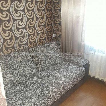 Продам квартиру, Зерновой пер. , 2 кім., 30 м², косметический ремонт 