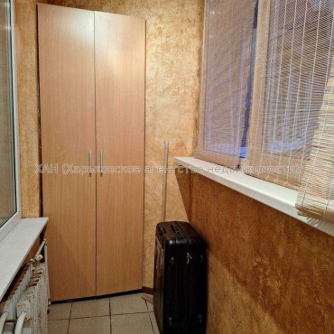 Продам квартиру, Гольдберговская ул. , 2 кім., 82 м², капитальный ремонт 
