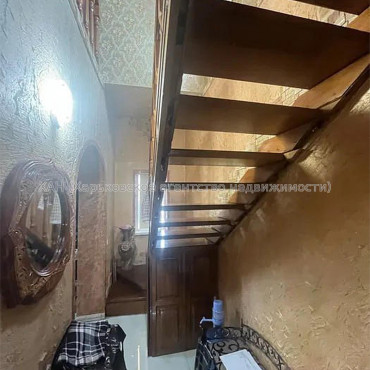 Продам будинок, Электровозная ул. , 145 м², 6 соток, капитальный ремонт 